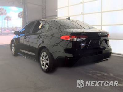2022 Toyota Corolla LE Sedan - zdjęcie 6 z 37 - miniatura