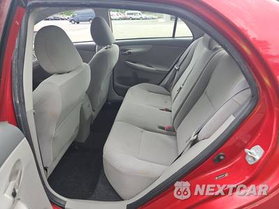 2010 Toyota Corolla LE - zdjęcie 13 z 68 - miniatura
