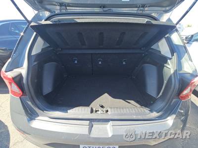 2025 Hyundai Venue SEL - zdjęcie 16 z 33 - miniatura