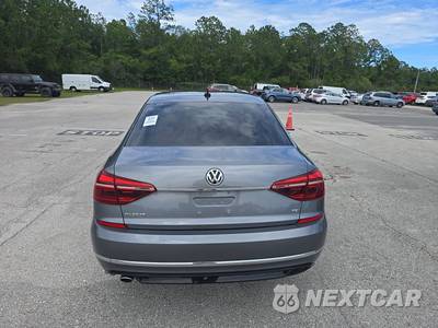 2017 Volkswagen Passat 1.8T R-Line w/Comfort Pkg - zdjęcie 5 z 36 - miniatura