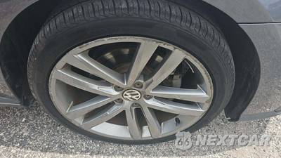 2017 Volkswagen Passat 1.8T R-Line w/Comfort Pkg - zdjęcie 35 z 36 - miniatura