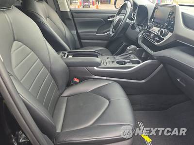 2021 Toyota Highlander XLE - zdjęcie 8 z 27 - miniatura