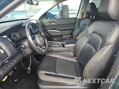 2025 Nissan Pathfinder SL - zdjęcie 7 z 23 - miniatura