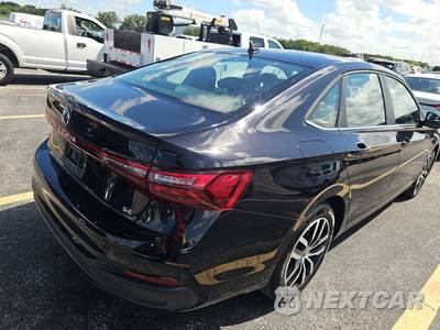 2026 Volkswagen Jetta SE - zdjęcie 4 z 18 - miniatura