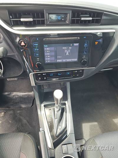 2018 Toyota Corolla LE Sedan - zdjęcie 17 z 41 - miniatura