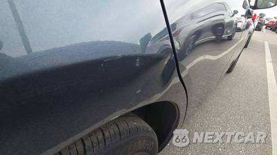 2018 Toyota Corolla LE Sedan - zdjęcie 39 z 41 - miniatura
