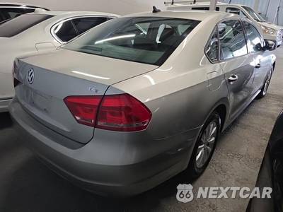 2014 Volkswagen Passat 1.8T Wolfsburg Edition - zdjęcie 5 z 21 - miniatura