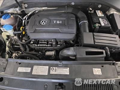 2014 Volkswagen Passat 1.8T Wolfsburg Edition - zdjęcie 18 z 21 - miniatura