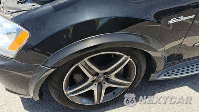 2009 Mercedes-Benz ML 63 AMG - zdjęcie 28 z 38 - miniatura