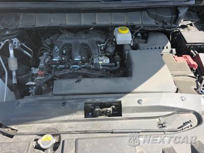 2025 Nissan Pathfinder Rock Creek - zdjęcie 16 z 23 - miniatura