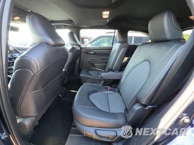 2025 Toyota Highlander XSE - zdjęcie 13 z 27 - miniatura