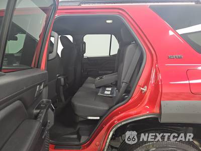 2025 Toyota 4Runner SR5 - zdjęcie 13 z 23 - miniatura
