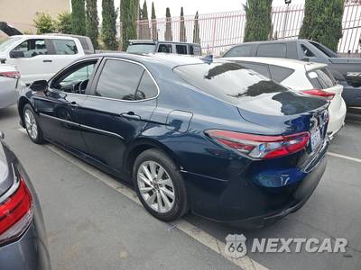 2021 Toyota Camry LE - zdjęcie 6 z 33 - miniatura