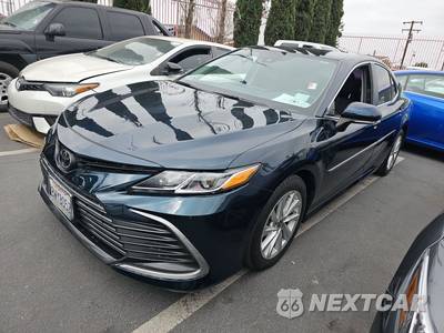 2021 Toyota Camry LE - zdjęcie 1 z 33 - miniatura