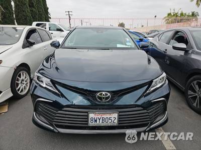 2021 Toyota Camry LE - zdjęcie 2 z 33 - miniatura