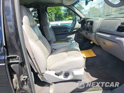2000 Ford Excursion XLT - zdjęcie 8 z 61 - miniatura