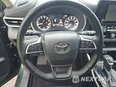 2023 Toyota Highlander XLE - zdjęcie 10 z 30 - miniatura