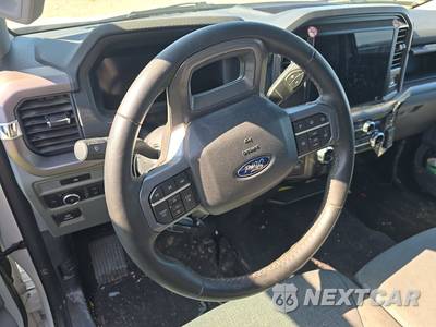 2025 Ford F-150 XLT Crew Cab Short Bed - zdjęcie 10 z 19 - miniatura
