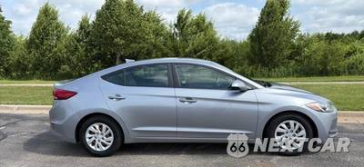 2017 Hyundai Elantra SE Sedan - zdjęcie 5 z 12 - miniatura