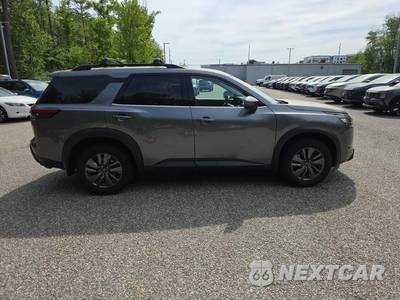 2023 Nissan Pathfinder SV - zdjęcie 4 z 22 - miniatura
