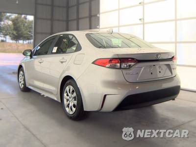2026 Toyota Corolla LE Sedan - zdjęcie 8 z 26 - miniatura