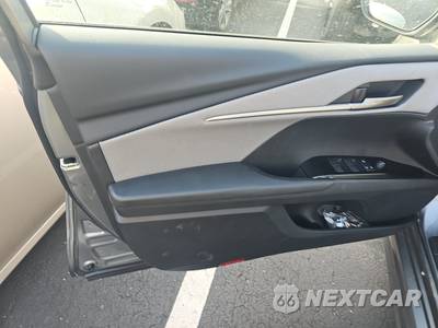 2026 Toyota Camry SE - zdjęcie 15 z 25 - miniatura