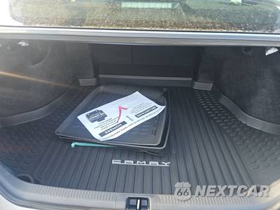 2026 Toyota Camry SE - zdjęcie 23 z 25 - miniatura