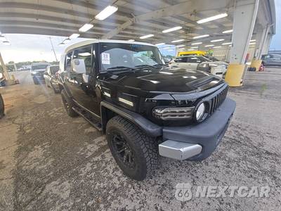 2014 Toyota FJ Cruiser w/Rear Doors - zdjęcie 3 z 24 - miniatura