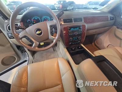 2011 Chevrolet Suburban 1500 LT 1LT - zdjęcie 11 z 32 - miniatura