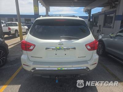 2017 Nissan Pathfinder Platinum - zdjęcie 5 z 19 - miniatura
