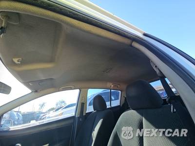 2012 Nissan Versa 1.8 S Hatchback - zdjęcie 17 z 36 - miniatura