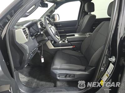 2025 Toyota Sequoia SR5 - zdjęcie 7 z 25 - miniatura
