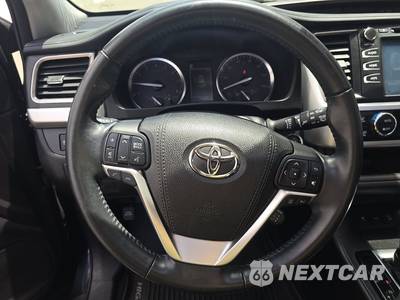 2018 Toyota Highlander XLE - zdjęcie 10 z 27 - miniatura