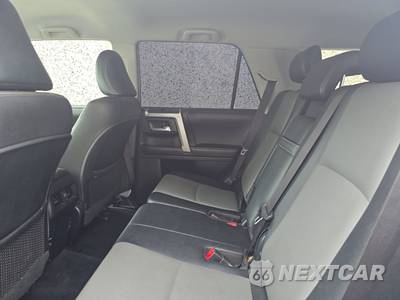 2017 Toyota 4Runner SR5 Premium - zdjęcie 13 z 24 - miniatura