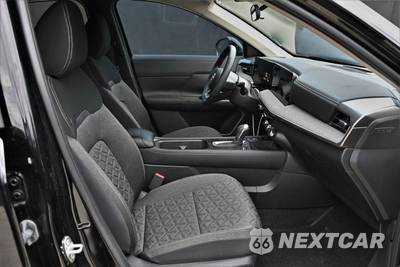 2025 Nissan Kicks SV - zdjęcie 14 z 20 - miniatura