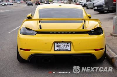 2020 Porsche 718 Cayman GT4 - zdjęcie 8 z 21 - miniatura