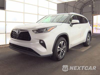 2022 Toyota Highlander Hybrid XLE - zdjęcie 1 z 32 - miniatura