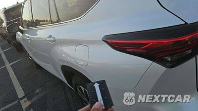 2022 Toyota Highlander Hybrid XLE - zdjęcie 19 z 32 - miniatura