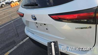 2022 Toyota Highlander Hybrid XLE - zdjęcie 31 z 32 - miniatura
