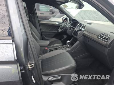 2023 Volkswagen Tiguan SE R-Line Black - zdjęcie 8 z 30 - miniatura