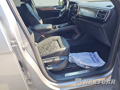 2026 Volkswagen Atlas Cross Sport 2.0T SE w/Technology - zdjęcie 14 z 24 - miniatura
