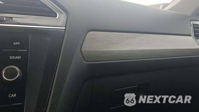 2021 Volkswagen Tiguan SE - zdjęcie 52 z 53 - miniatura
