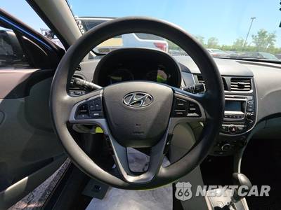 2016 Hyundai Accent SE Sedan - zdjęcie 10 z 17 - miniatura