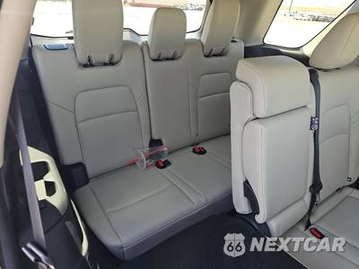 2026 Nissan Pathfinder SL - zdjęcie 14 z 26 - miniatura