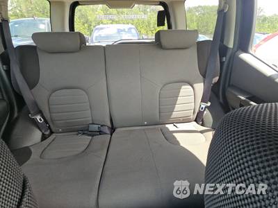 2005 Nissan Xterra SE - zdjęcie 13 z 31 - miniatura