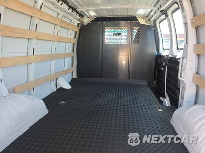 2025 Chevrolet Express 2500 Cargo Van 1WT 135.0" WB - zdjęcie 16 z 34 - miniatura