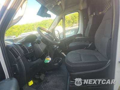 2025 Ram ProMaster 2500 Cargo Van Tradesman w/Passenger Seat Low Roof 136.0" WB - zdjęcie 7 z 27 - miniatura