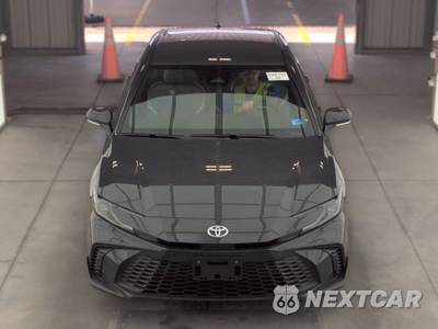 2026 Toyota Camry SE - zdjęcie 2 z 26 - miniatura