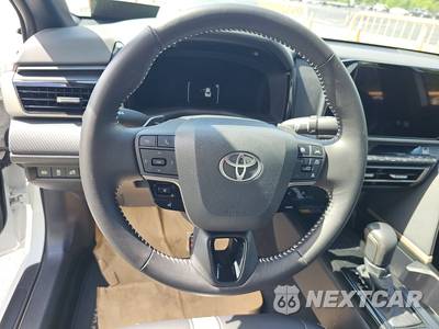 2026 Toyota Camry SE - zdjęcie 10 z 21 - miniatura