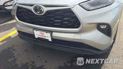 2023 Toyota Highlander XLE - zdjęcie 22 z 33 - miniatura